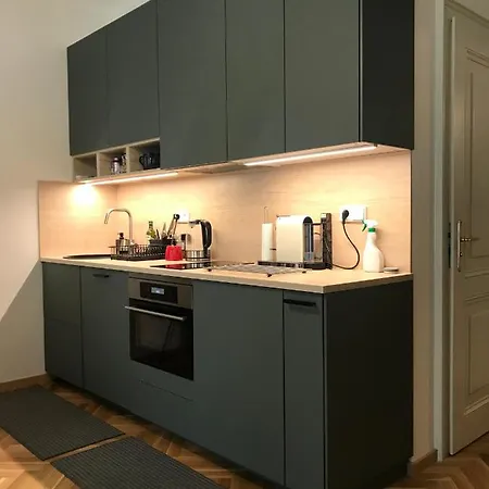 Apartman Cernomorska * Praha